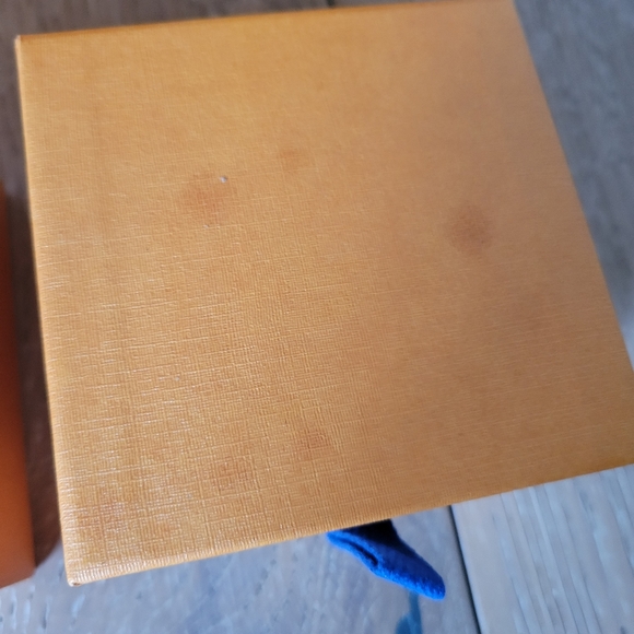 💯 AUTHENTIC ✨️ Louis Vuitton Empty MINI Gift Boxes and Ribbon Set 🎁 - Picture 6 of 13